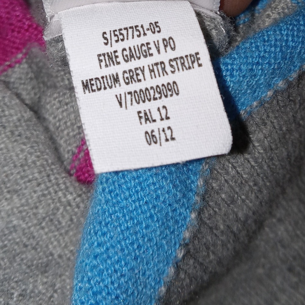 Old Navy V-Neck Sweater Womens Large Grey Multi-Color Rainbow Stripe Fine Gauge - Picture 6 of 8